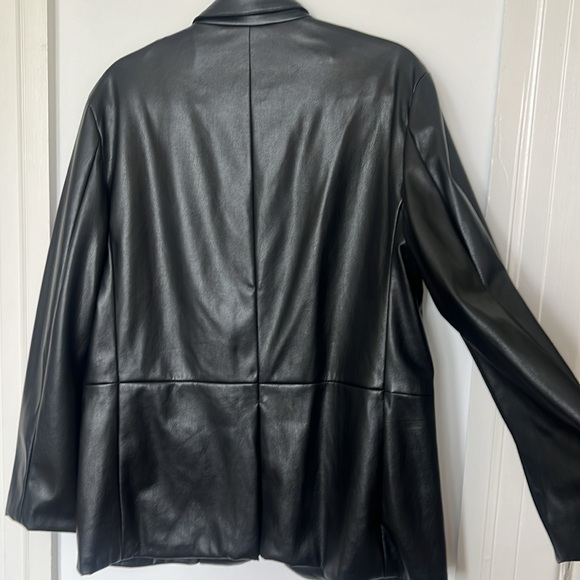 Velvet PLEATHER BLAZER BLACK. Size SMALL - Picture 4 of 4